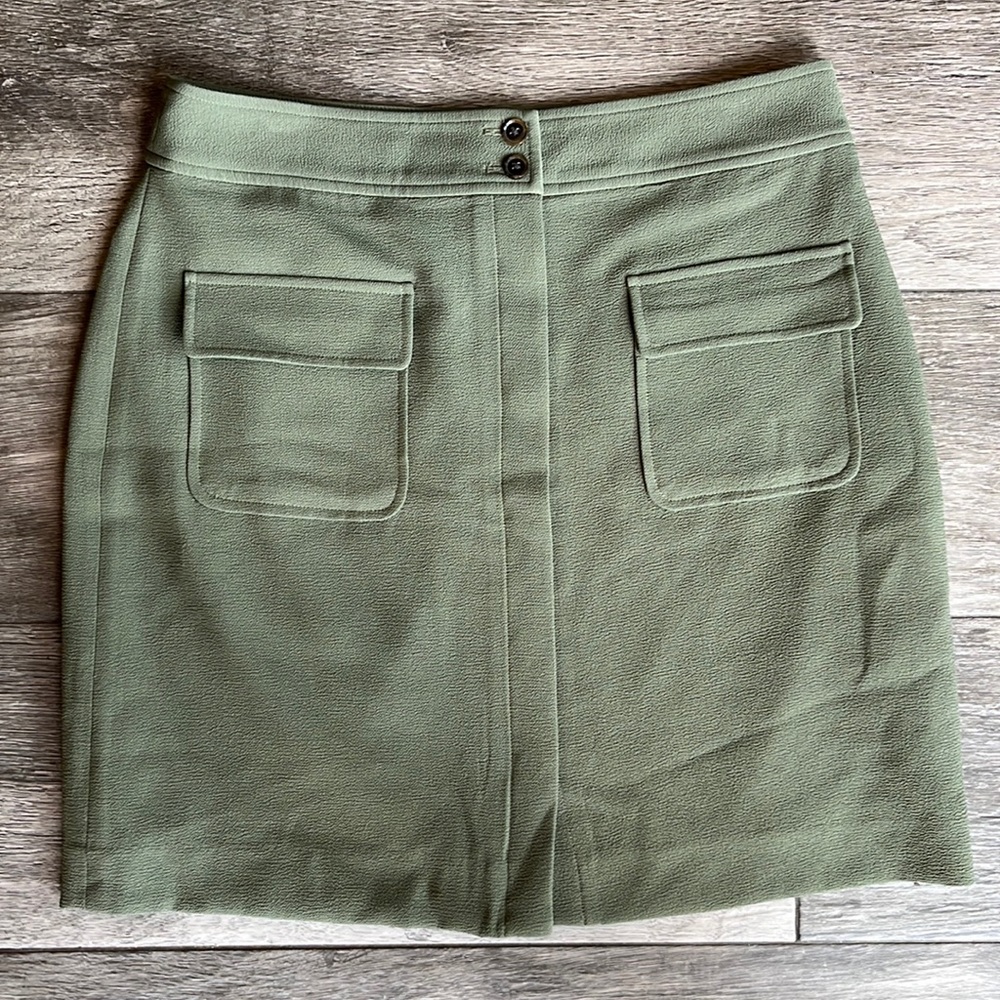 Banana Republic Skirt. sz6. B13